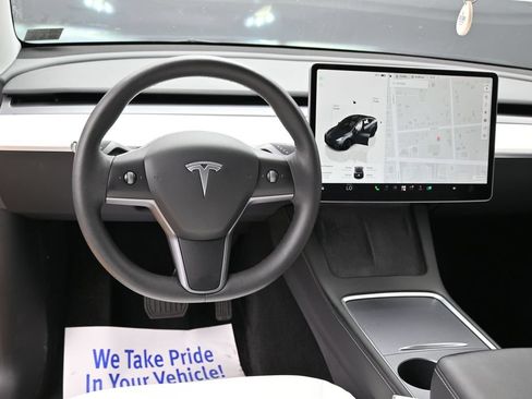 Used 2023 Tesla Model Y Long Range AWD/4WD image 28