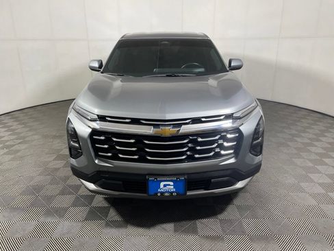Used 2025 Chevrolet Equinox LT AWD/4WD image 3