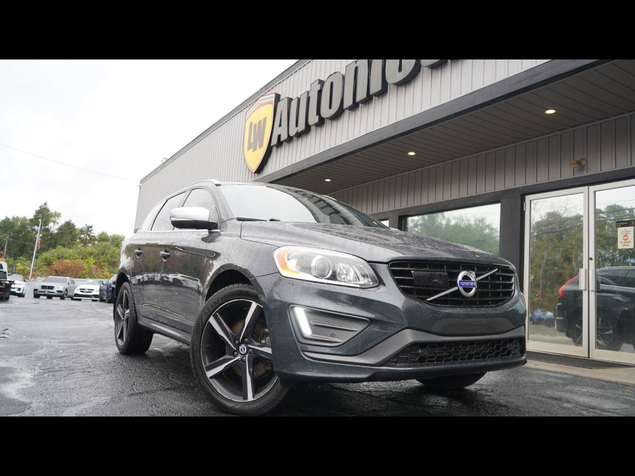 Used 2016 Volvo XC60 T6 R-Design Platinum w/ Climate Package AWD/4WD image 1