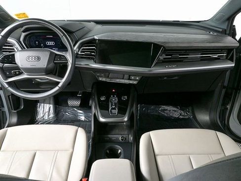 Certified 2024 Audi Q4 e-tron Prestige w/ Black Optic Package image 18