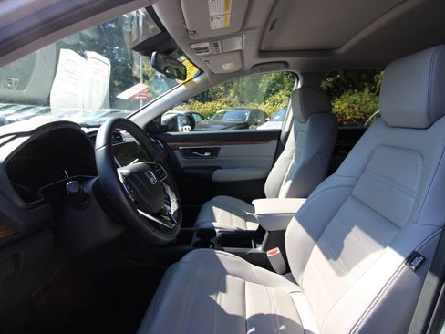 Used 2018 Honda CR-V Touring image 10