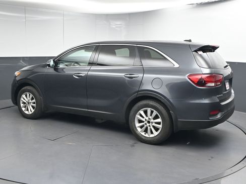 Used 2020 Kia Sorento LX image 6