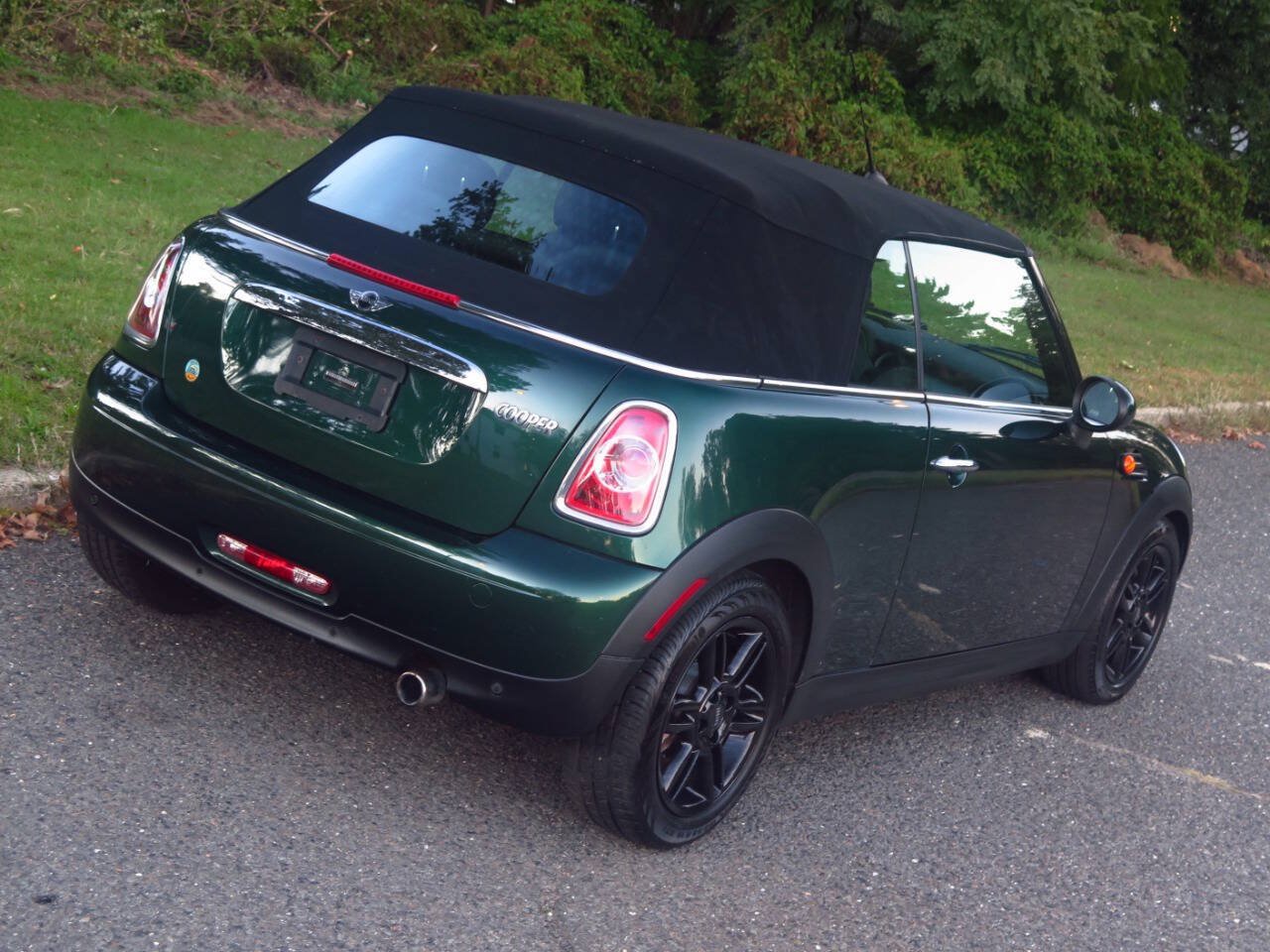 Used 2015 MINI Cooper Convertible FWD image 29