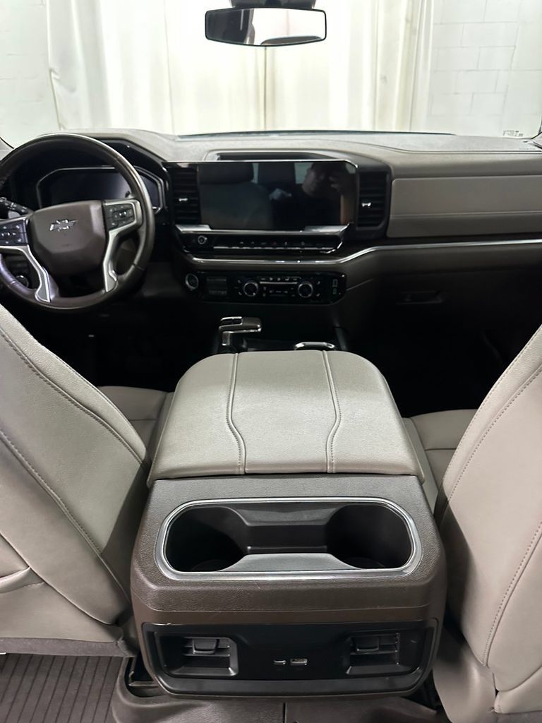 Used 2024 Chevrolet Silverado 1500 RST w/ Convenience Package II AWD/4WD image 25