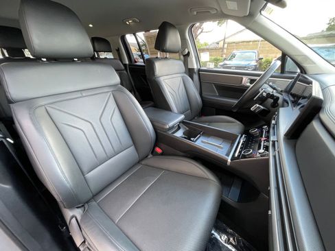 Used 2025 Hyundai Santa Fe SEL image 38