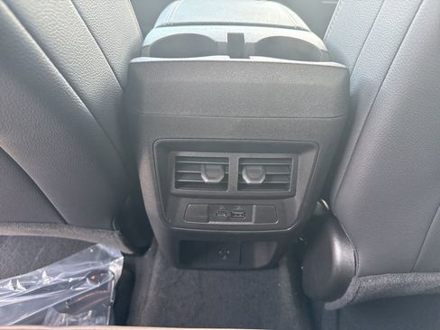 New 2026 GMC Canyon Denali image 13