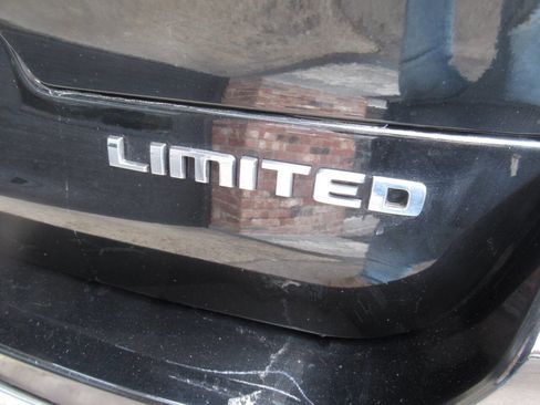 Used 2023 Jeep Grand Cherokee L Limited w/ Luxury Tech Group II image 12