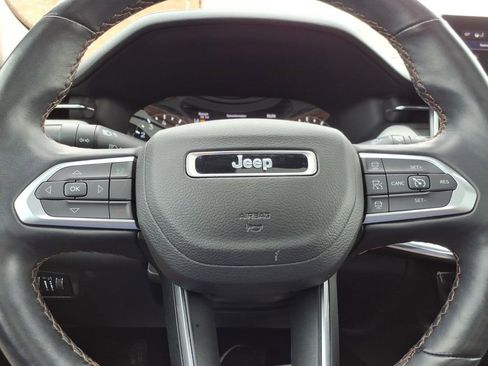 Used 2022 Jeep Compass Limited w/ Sun and Sound Group AWD/4WD image 26