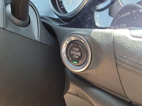 Used 2023 Buick Encore GX Essence w/ Experience Buick Package FWD image 23