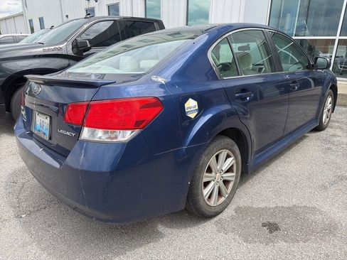 Used 2011 Subaru Legacy 2.5i Premium w/ All-Weather Pkg AWD/4WD image 3