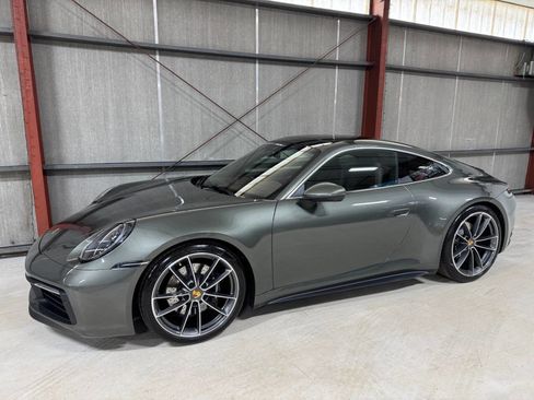 Used 2021 Porsche 911 Carrera 4S image 3