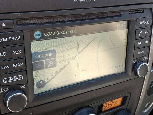 Used 2014 Nissan Frontier SL w/ SL Moonroof Package image 19