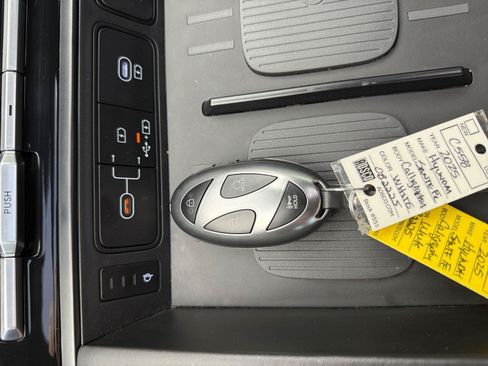 Used 2025 Hyundai Santa Fe Calligraphy AWD/4WD image 35