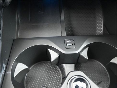 New 2025 BMW X5 xDrive50e image 4