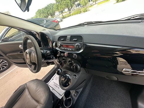 Used 2015 FIAT 500 Pop FWD image 21