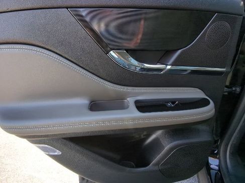 Used 2024 Lincoln Corsair Reserve w/ Equipment Group 201A image 22