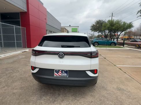 Used 2024 Volkswagen ID.4 S image 7