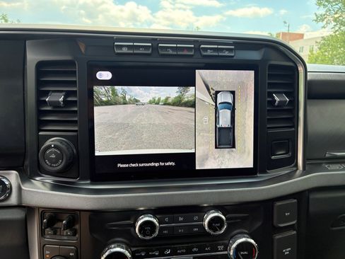 Used 2024 Ford F450 Platinum w/ FX4 Off-Road Package AWD/4WD image 18