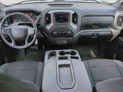 Used 2019 Chevrolet Silverado 1500 Custom Trail Boss AWD/4WD image 16