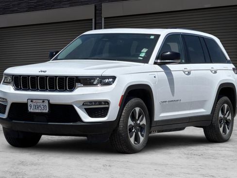 Used 2024 Jeep Grand Cherokee Limited 4xe AWD/4WD image 9