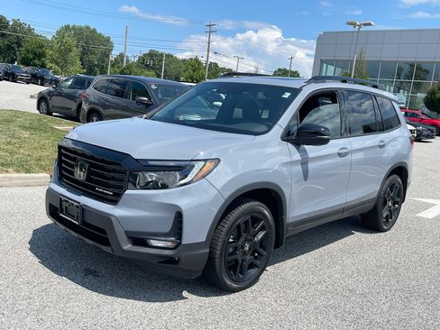 Used 2024 Honda Passport Black Edition image 13