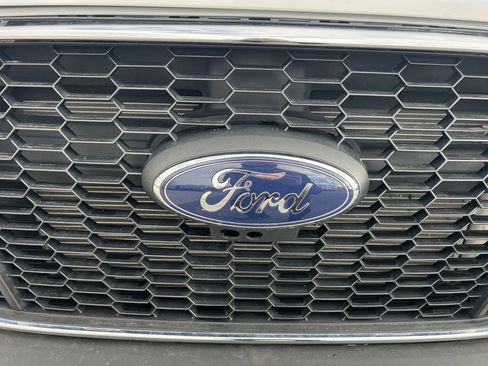 Used 2024 Ford Transit 250 Low Roof w/ Exterior Upgrade Package image 23