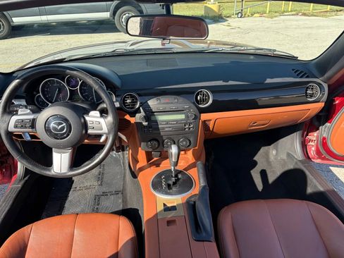 Used 2007 MAZDA MX-5 Miata Grand Touring image 16