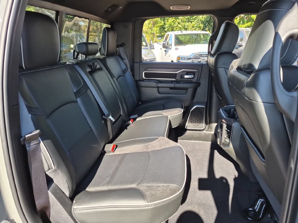 New 2027 RAM 2500 Laramie AWD/4WD image 15