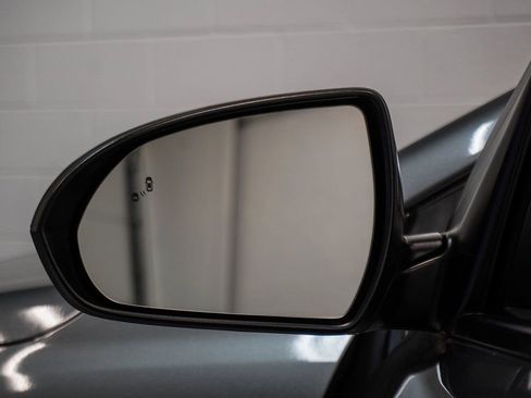 Used 2019 Hyundai Elantra SEL FWD image 42