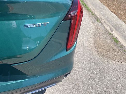 Used 2025 Cadillac CT4 Luxury image 13