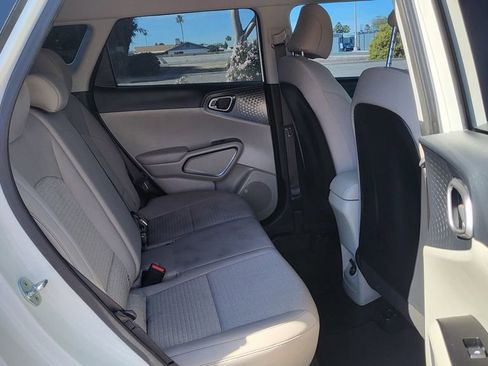 Used 2022 Kia Soul S image 19