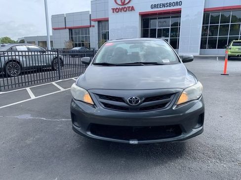 Used 2011 Toyota Corolla LE FWD image 3