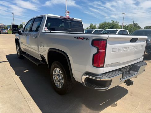 Used 2024 Chevrolet Silverado 2500 LTZ w/ LTZ Plus Package AWD/4WD image 4