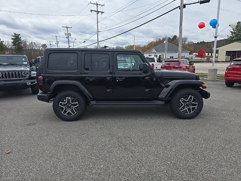 New 2026 Jeep Wrangler Sahara image 8