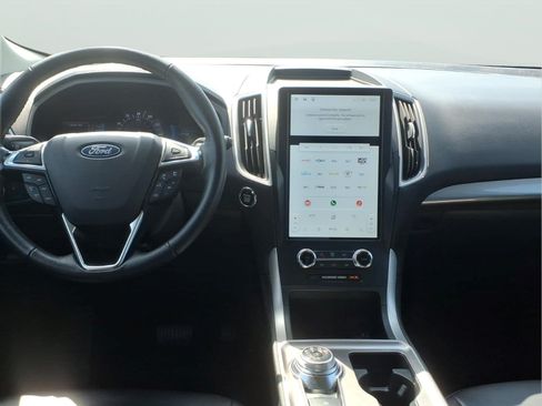Certified 2024 Ford Edge SEL AWD/4WD image 11