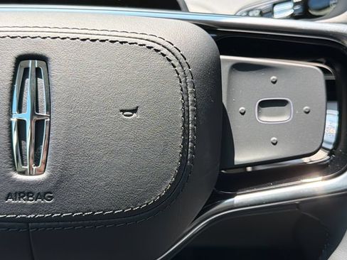 New 2026 Lincoln Nautilus Reserve AWD/4WD image 33