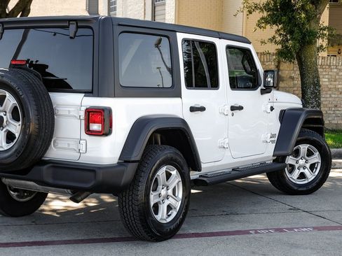 Used 2019 Jeep Wrangler Unlimited Sport S image 17