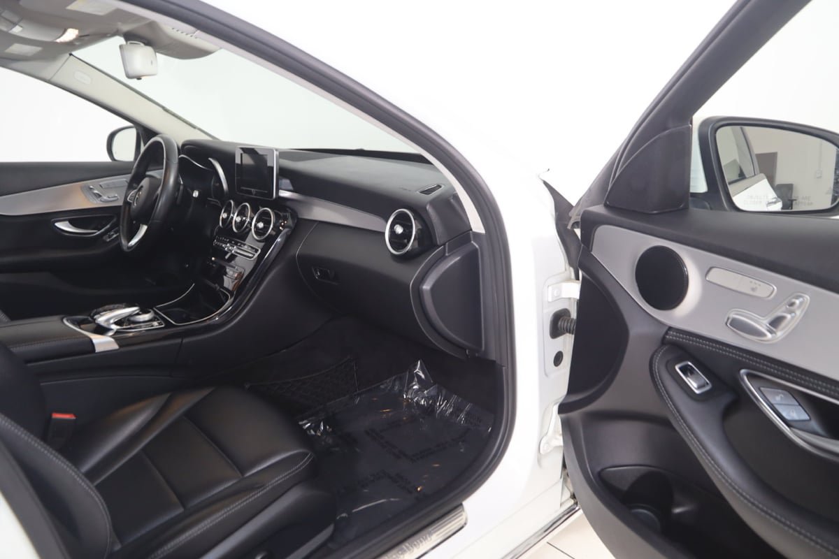 Used 2016 Mercedes-Benz C 300 4MATIC Sedan image 35