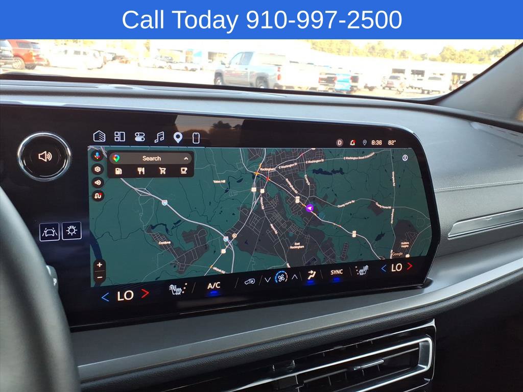 Used 2026 Chevrolet Traverse LT w/ Driver Confidence Package FWD image 14