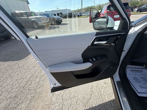 New 2026 Mitsubishi Outlander SEL AWD/4WD image 13