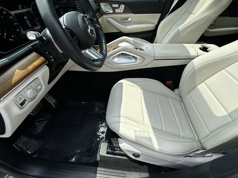Certified 2024 Mercedes-Benz GLS 450 4MATIC image 10