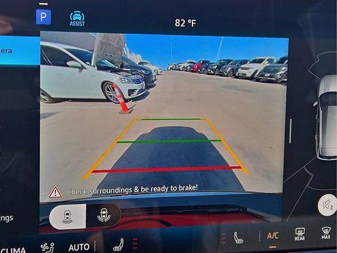 New 2026 Volkswagen Tiguan SE R-Line FWD image 22