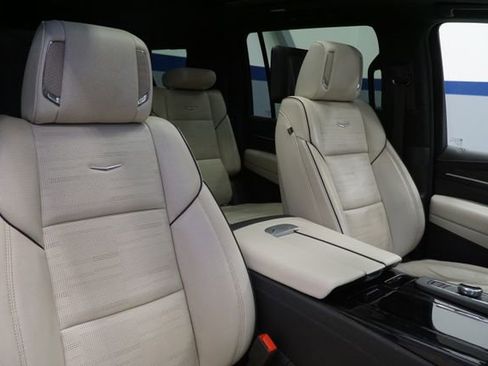 Used 2021 Cadillac Escalade ESV Sport w/ Driver Assist Tech Package image 17