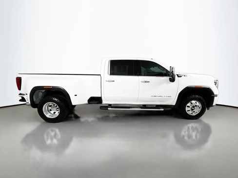 Used 2025 GMC Sierra 3500 Denali w/ Technology Package AWD/4WD image 8