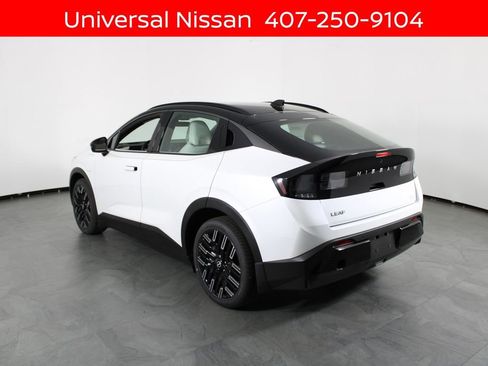 New 2026 Nissan Leaf Platinum+ w/ Cargo Package (Platinum+) FWD image 4