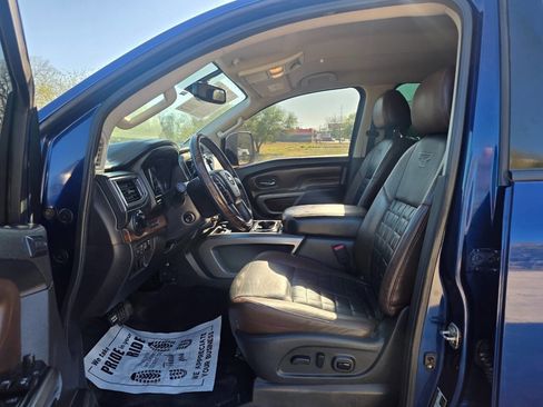 Used 2016 Nissan Titan Platinum Reserve image 10