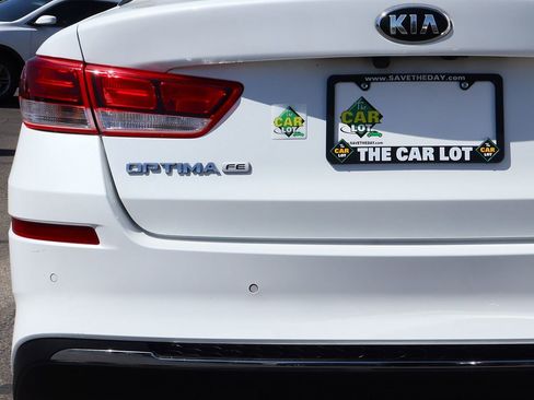 Used 2020 Kia Optima LX image 18