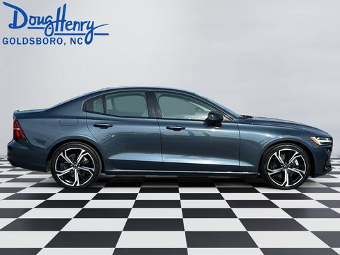 Used 2024 Volvo S60 B5 Core AWD/4WD image 6