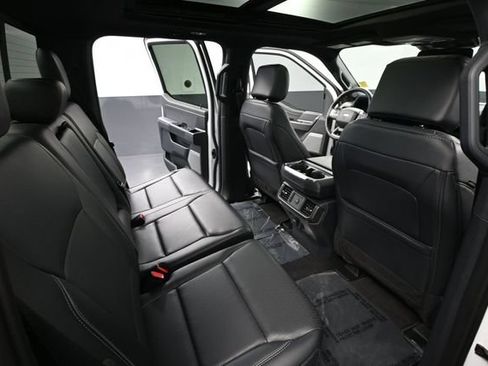 Used 2025 Ford F150 Lariat AWD/4WD image 38