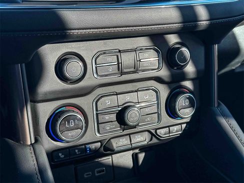 Used 2023 Chevrolet Tahoe High Country image 33